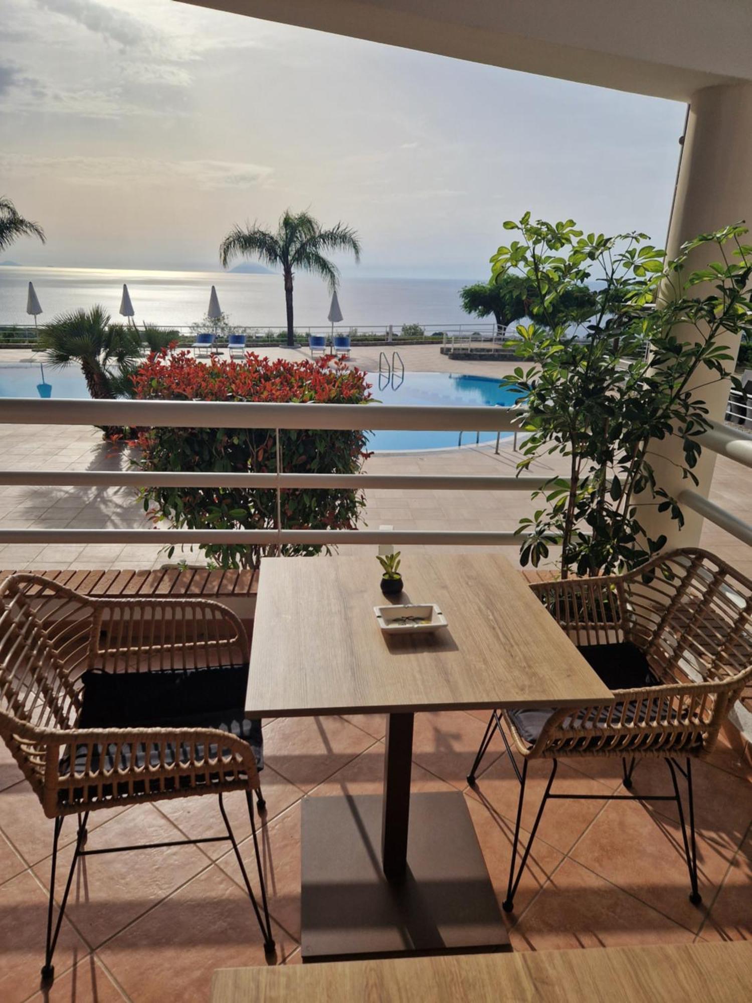 Santa Monica Residence Hotel Ricadi Esterno foto